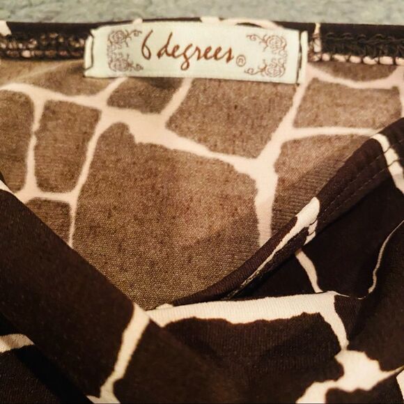 6 Degrees Halter Top Size Small - Picture 6 of 11